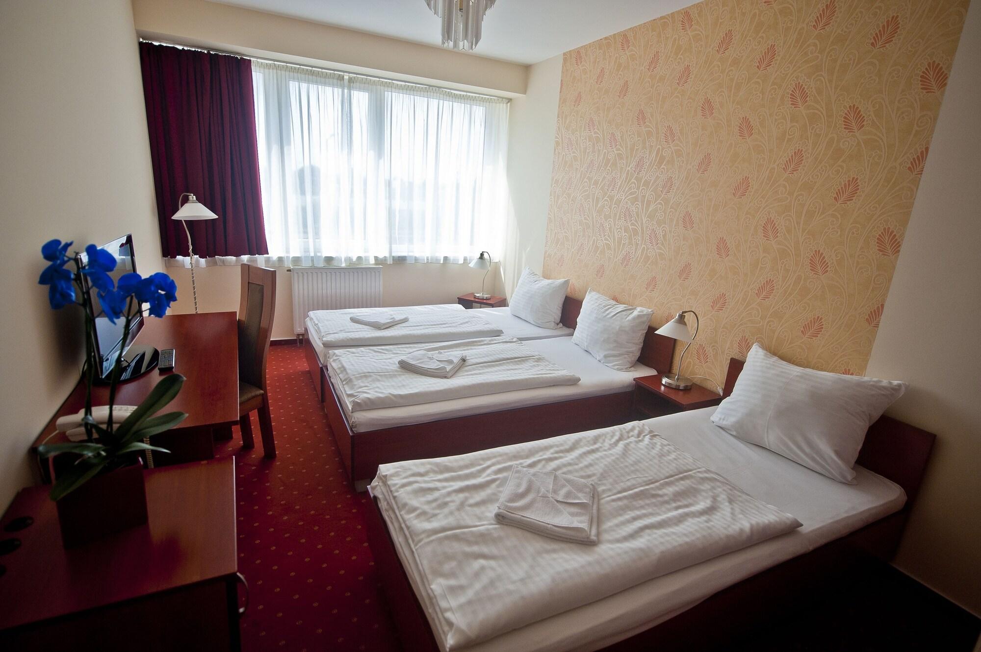 Canada Hotel Budapest Eksteriør billede