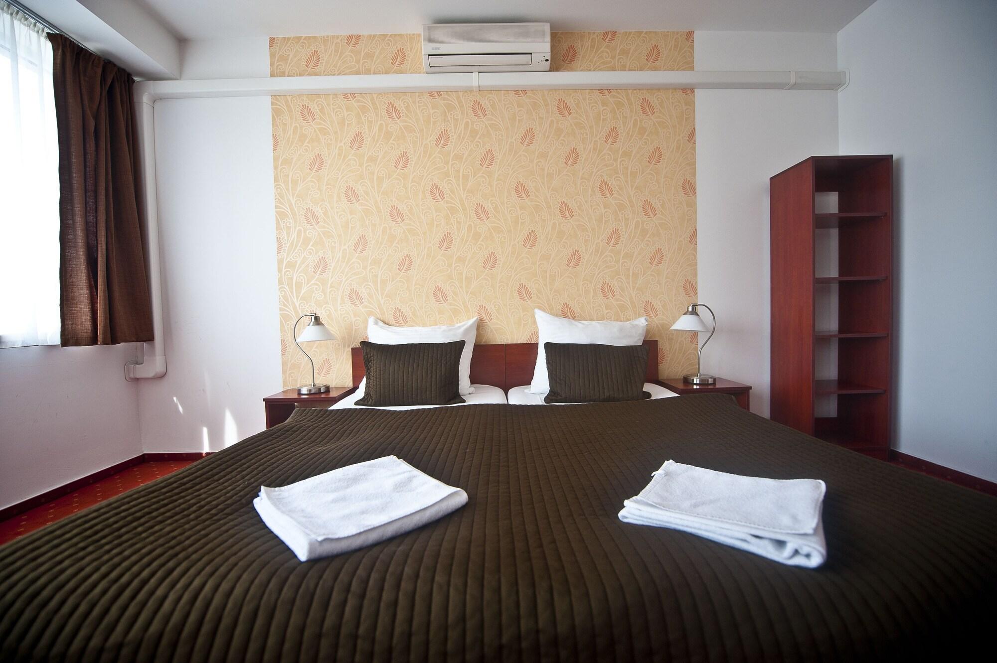 Canada Hotel Budapest Eksteriør billede