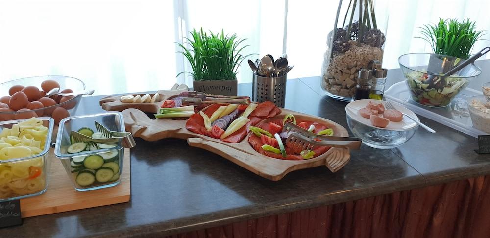 Canada Hotel Budapest Eksteriør billede