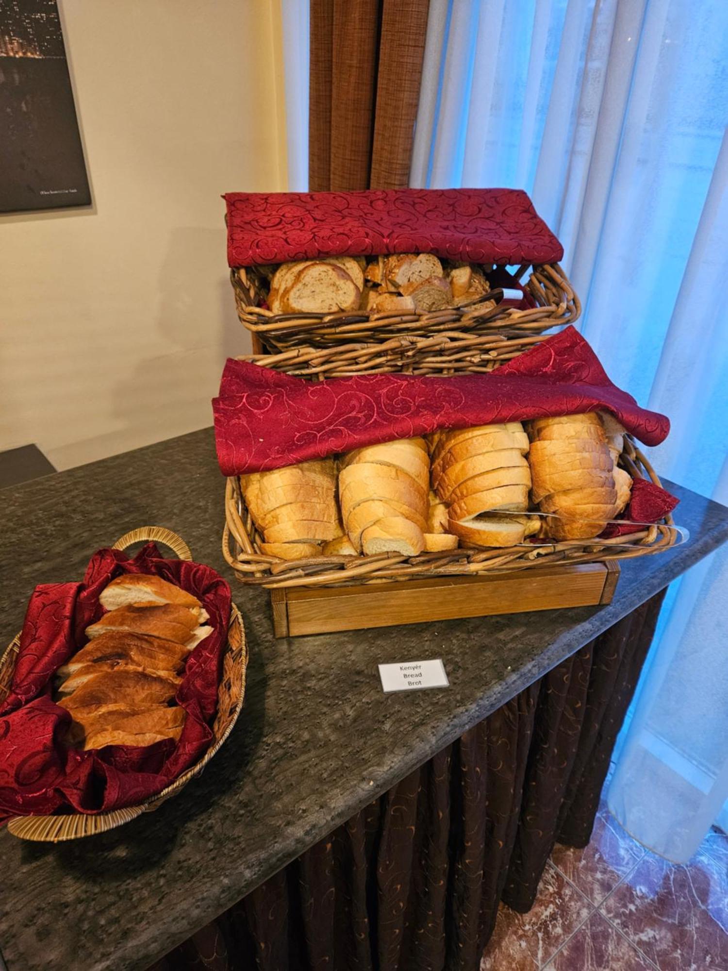 Canada Hotel Budapest Eksteriør billede