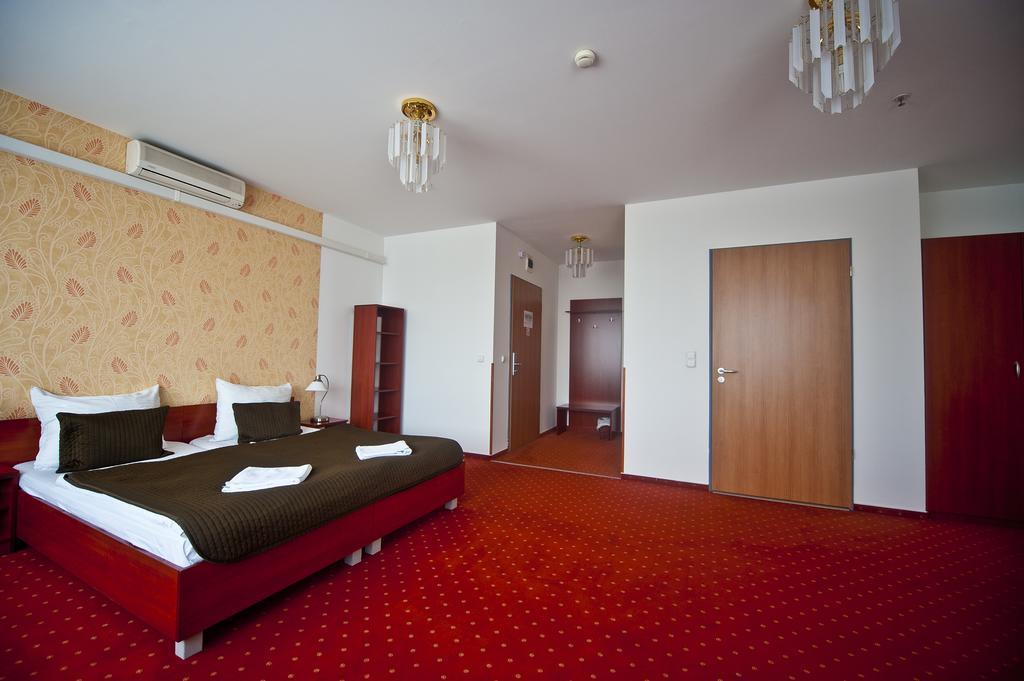Canada Hotel Budapest Eksteriør billede