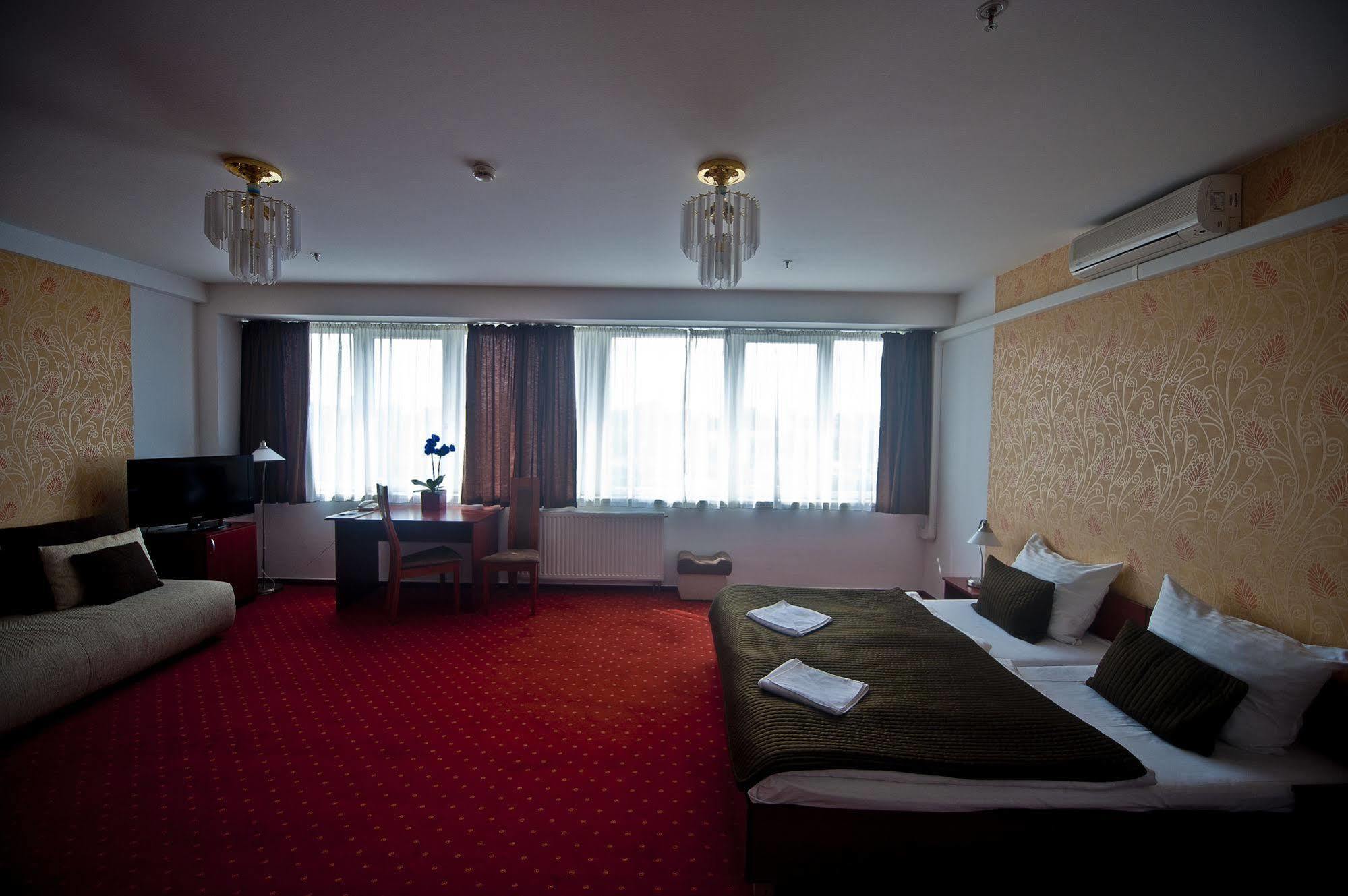 Canada Hotel Budapest Eksteriør billede